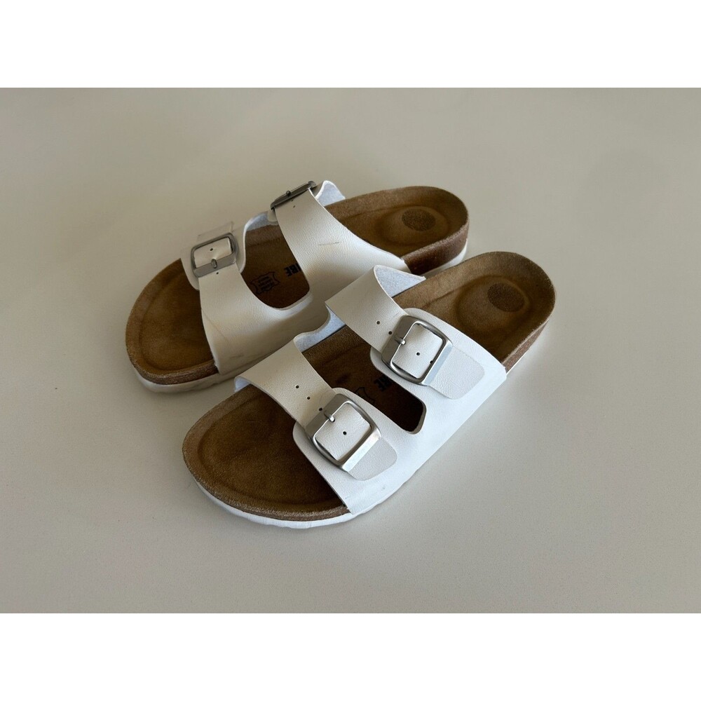 Cushionaire Women's Size 9 White Two Strap Buckle Cork Footbed Slide Sandals